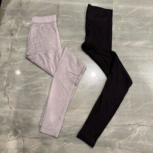2 Pairs Uniqlo Heattech Extra Warm leggings